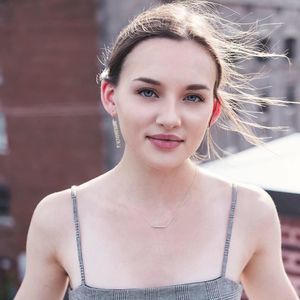 Meet your Posher, Lily